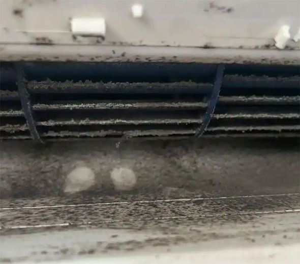 邵武空调吹的风有股烧焦味是怎么回事